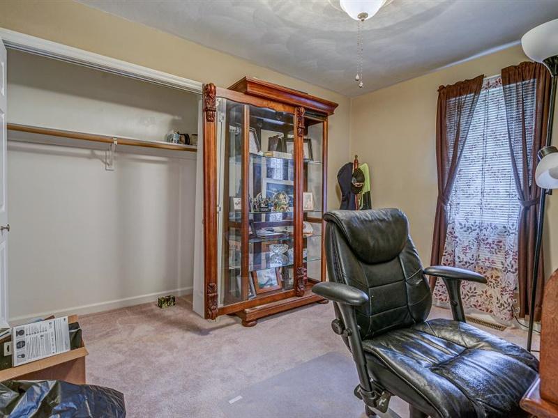 3460 Sterling Road Roanoke, VA 24014 - Photo 12 of 37