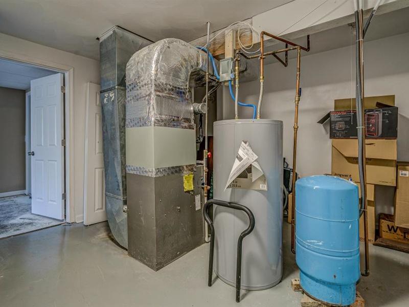 3460 Sterling Road Roanoke, VA 24014 - Photo 26 of 37 a room with storage and utility room