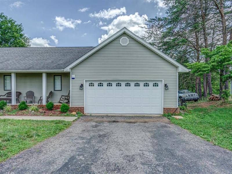 3460 Sterling Road Roanoke, VA 24014 - Photo 4 of 37 a view of a house with yard and chairs