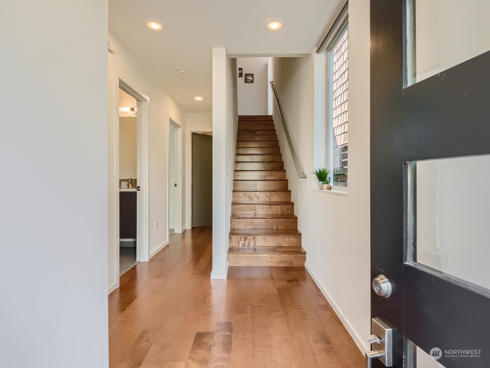 923 North 36th Street Seattle, WA 98103 - Photo 6 of 35 Gallery Image 6