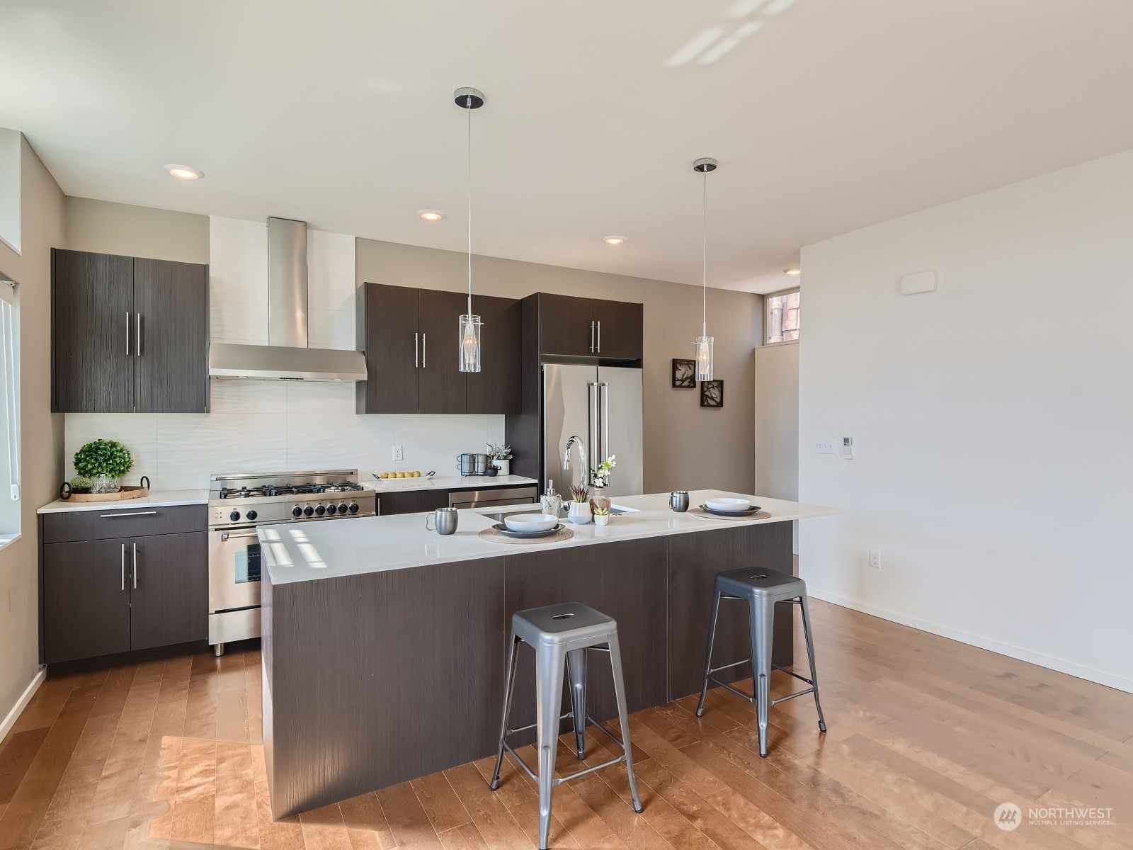 923 North 36th Street Seattle, WA 98103 - Photo 8 of 35 Gallery Image 8