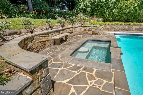 $1,100,000 | 4 Brickford Lane, Baltimore, MD 21208