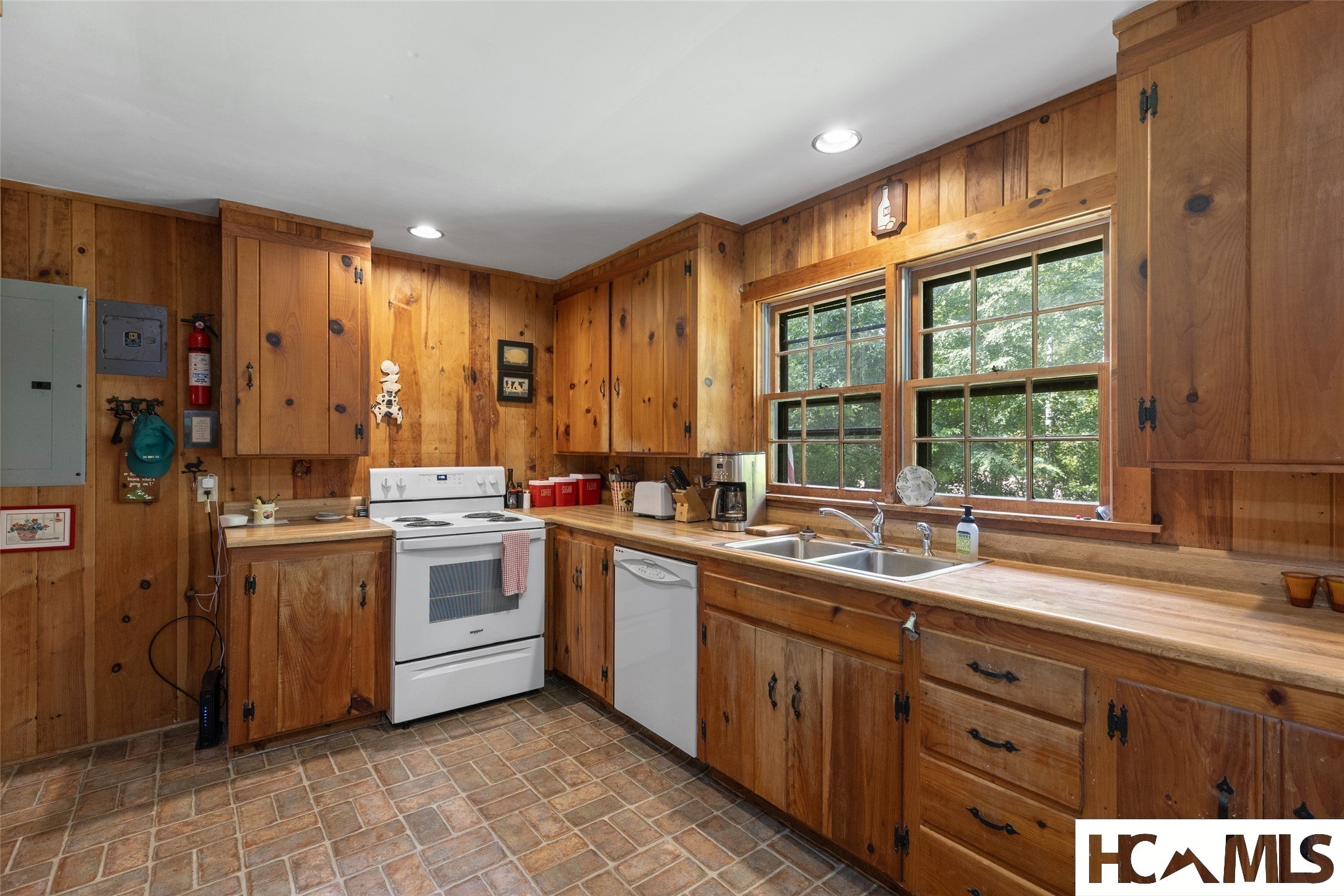 288 Preston Road Cashiers, NC 28717 - Photo 21 of 44 Gallery Image 21