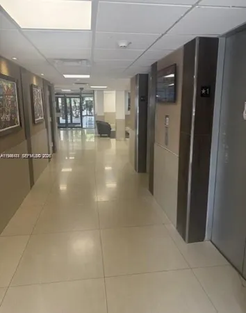 $1,800 | 4164 Inverrary Drive, Unit 913, Lauderhill, FL 33319