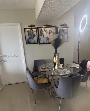 $1,800 | 4164 Inverrary Drive, Unit 913, Lauderhill, FL 33319