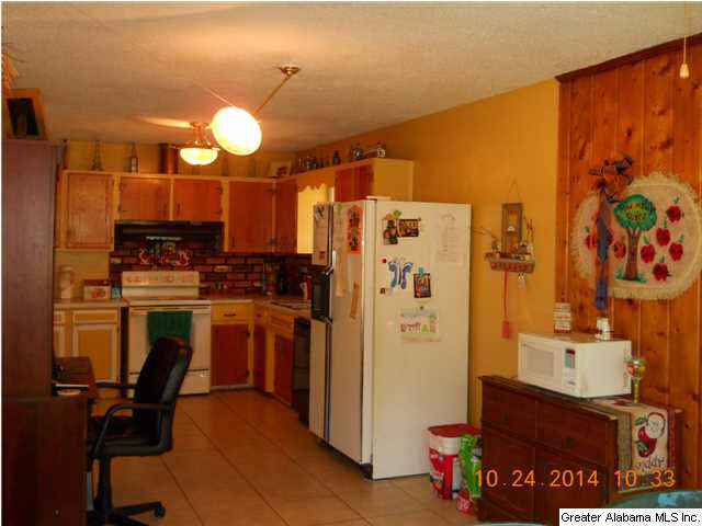 732 McClinton Lane Southwest Bessemer, AL 35022 - Photo 9 of 26
