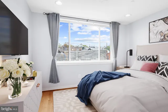 $3,200 | 2317 East Fairmount Avenue, Baltimore, MD 21224