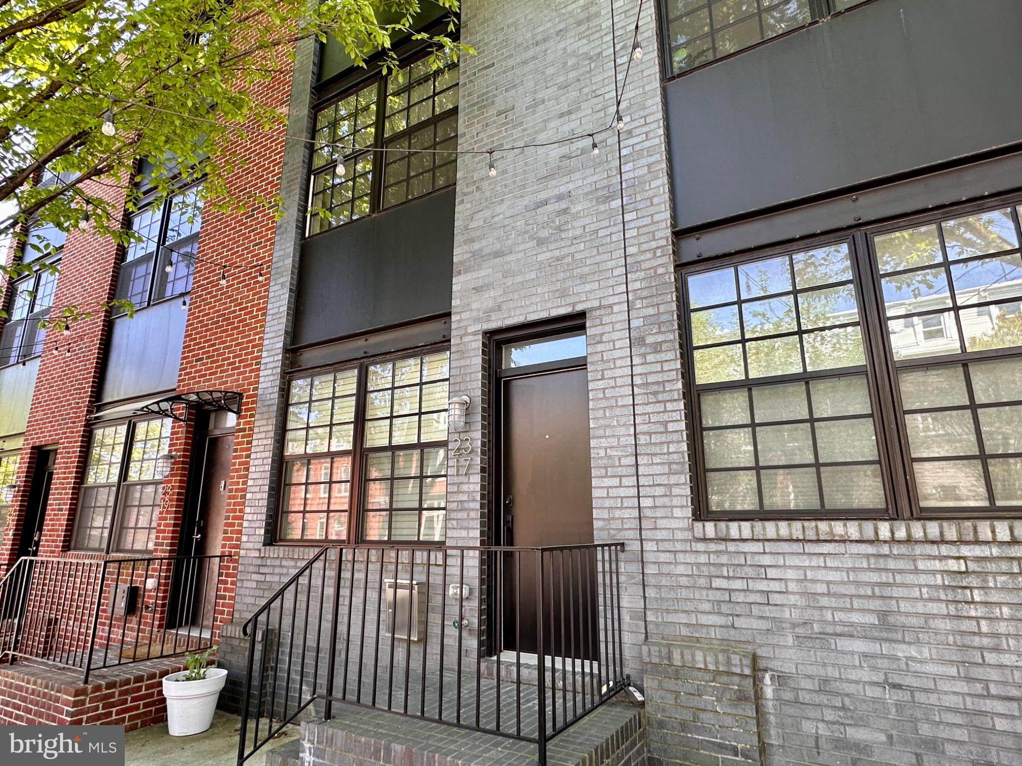 2317 East Fairmount Avenue Baltimore, MD 21224 - Photo 2 of 30 Minutes to Johns Hopkins!