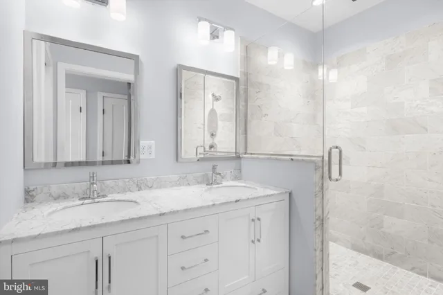 $3,200 | 2317 East Fairmount Avenue, Baltimore, MD 21224