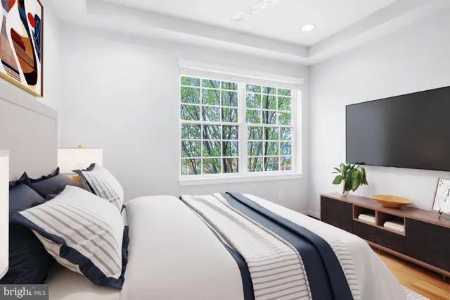 $3,200 | 2317 East Fairmount Avenue, Baltimore, MD 21224