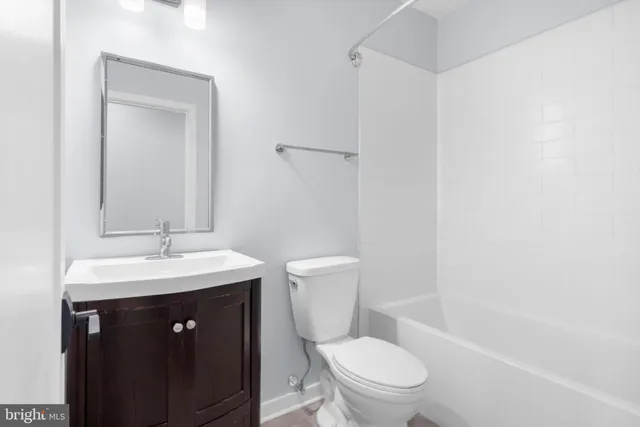 $3,200 | 2317 East Fairmount Avenue, Baltimore, MD 21224