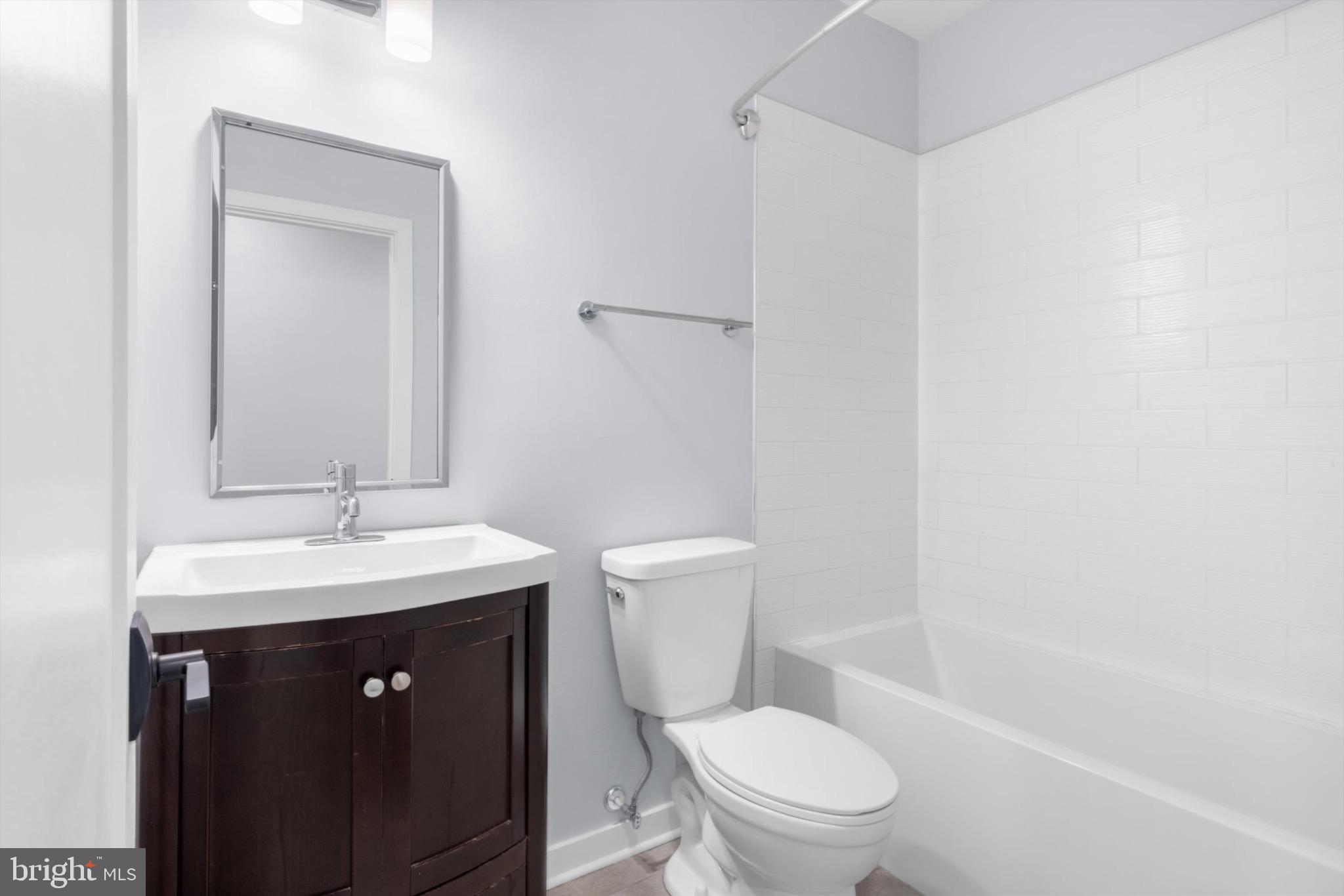 2317 East Fairmount Avenue Baltimore, MD 21224 - Photo 24 of 30 Hallway bath - 3rd Floor