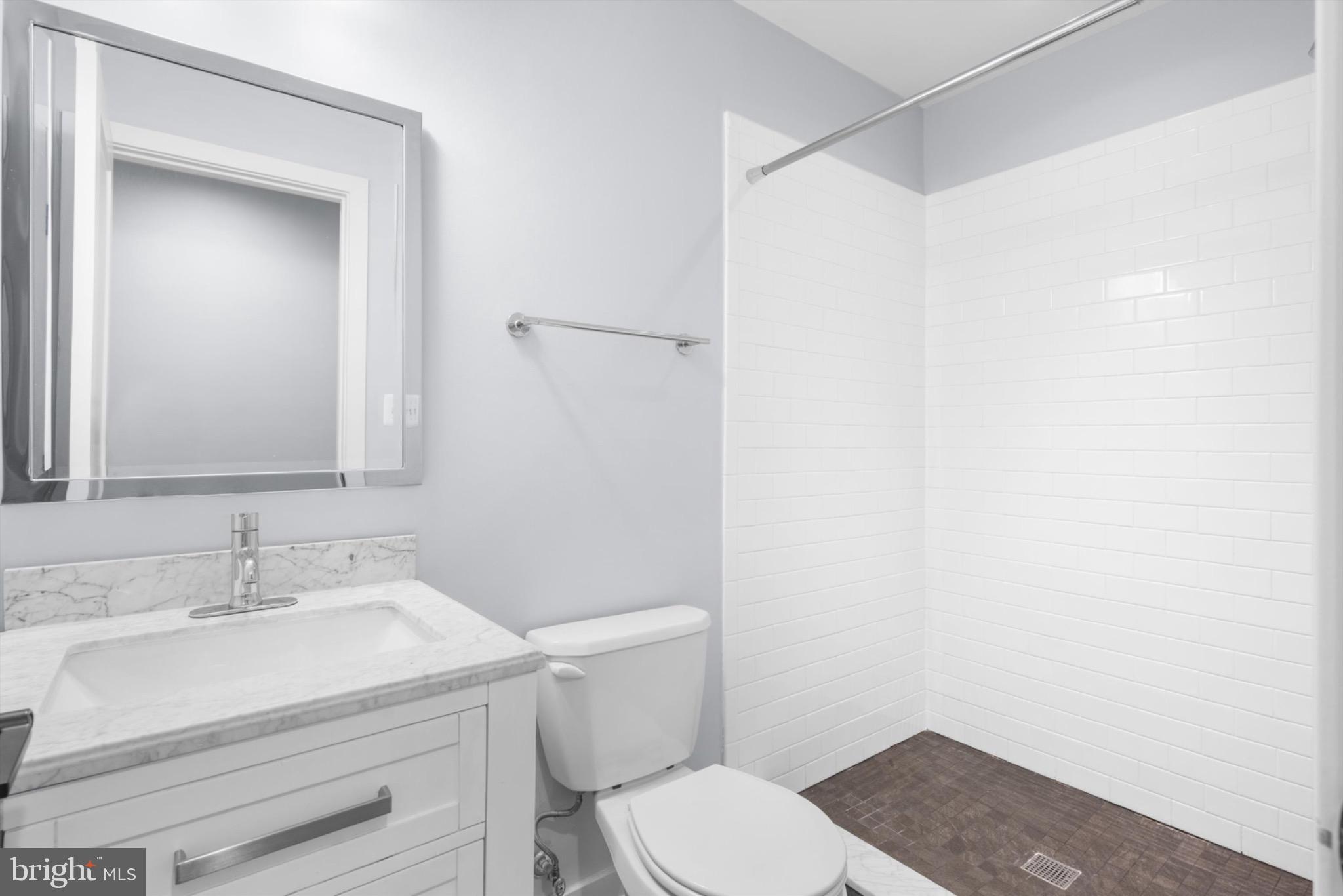 2317 East Fairmount Avenue Baltimore, MD 21224 - Photo 7 of 30 Entry Level - Bathroom