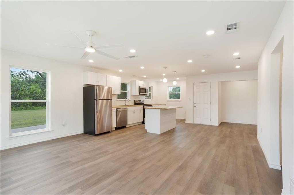 401 East Morton Street Denison, TX 75021 - Photo 6 of 27