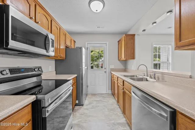 $1,450 | 1207 Davenport Street, Greenville, NC 27834