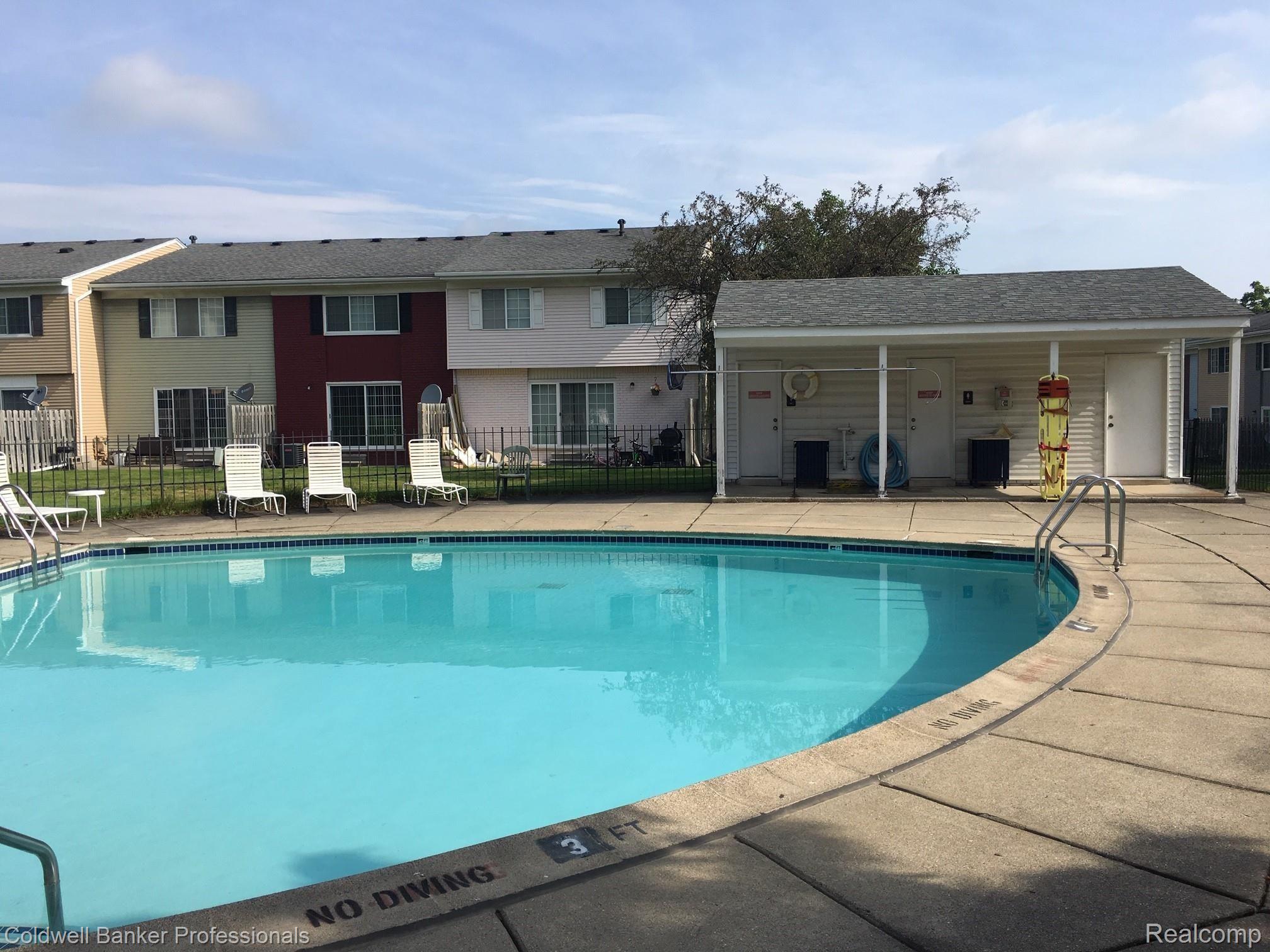 32292 West 12 Mile Road, Unit 38 Farmington, MI 48334 - Photo 21 of 22 Pool 2