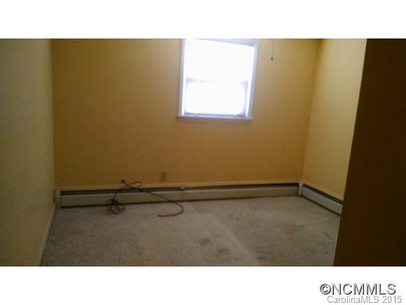 669 Mountain View Road Mars Hill, NC 28754 - Photo 6 of 14 Gallery Image 6