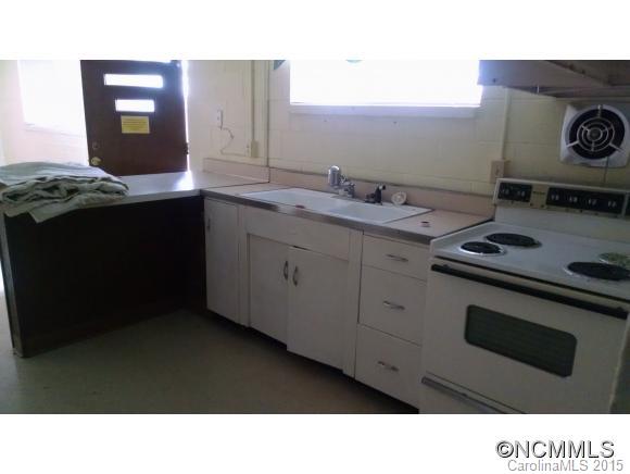 669 Mountain View Road Mars Hill, NC 28754 - Photo 10 of 14 Gallery Image 10