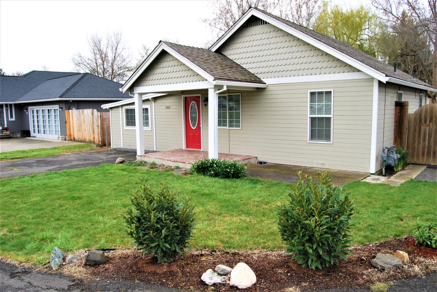 2467 Springbrook Road Medford, OR 97504 - Photo 3 of 22 Additional Photo