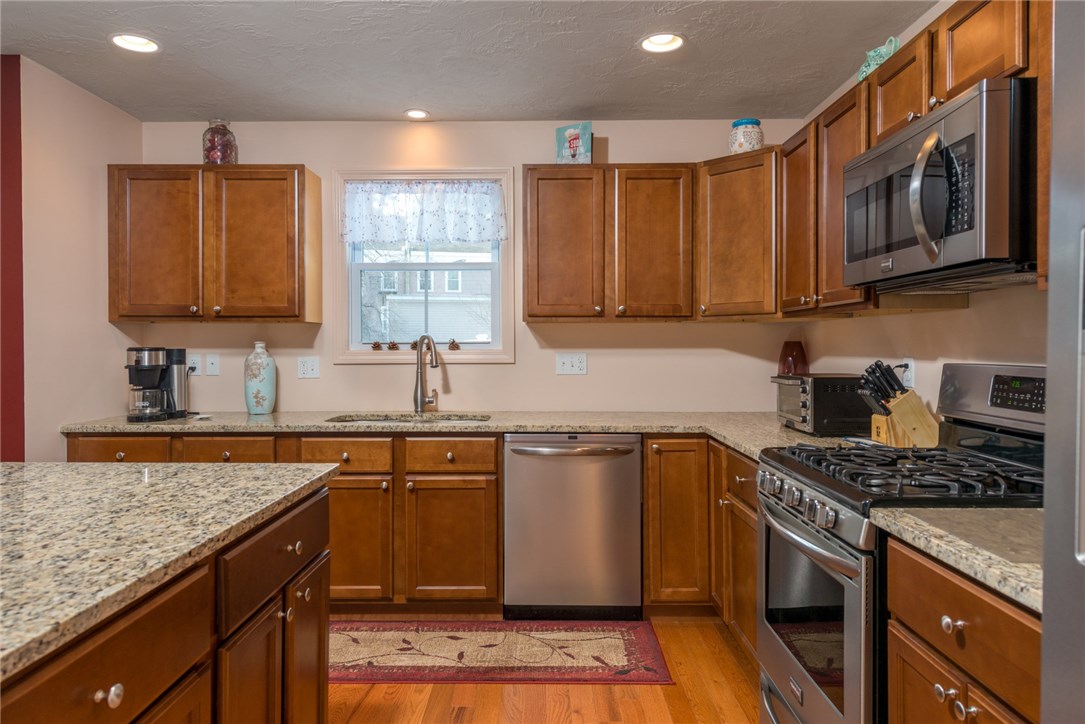181 Graniteville Road Burrillville, RI 02830 - Photo 8 of 27 Gallery Image 8