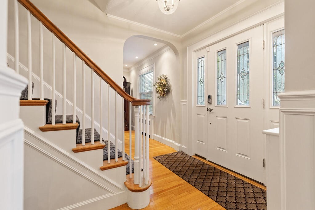 123 Damon Road Medford, MA 02155 - Photo 4 of 42 Gallery Image 4