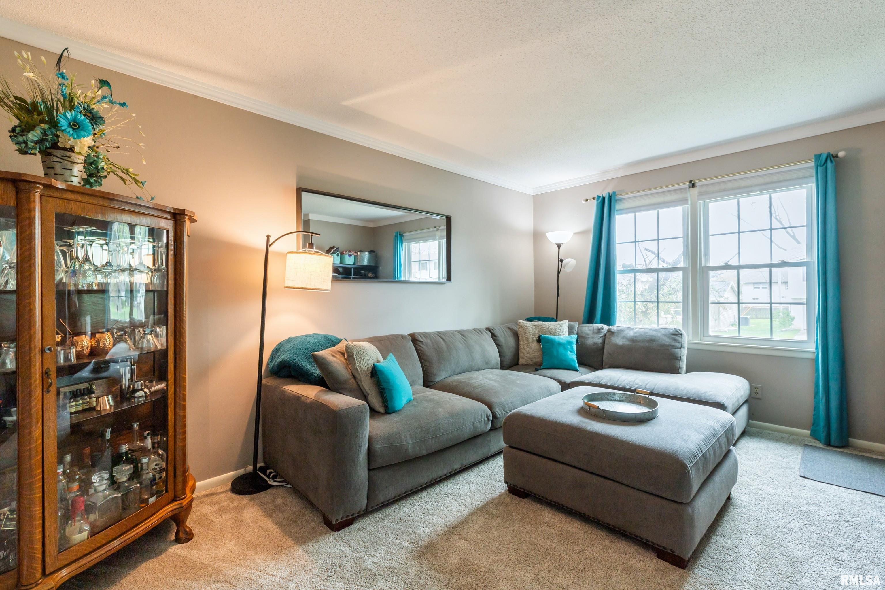 1220 Pinehill Road Bettendorf, IA 52722 - Photo 14 of 46