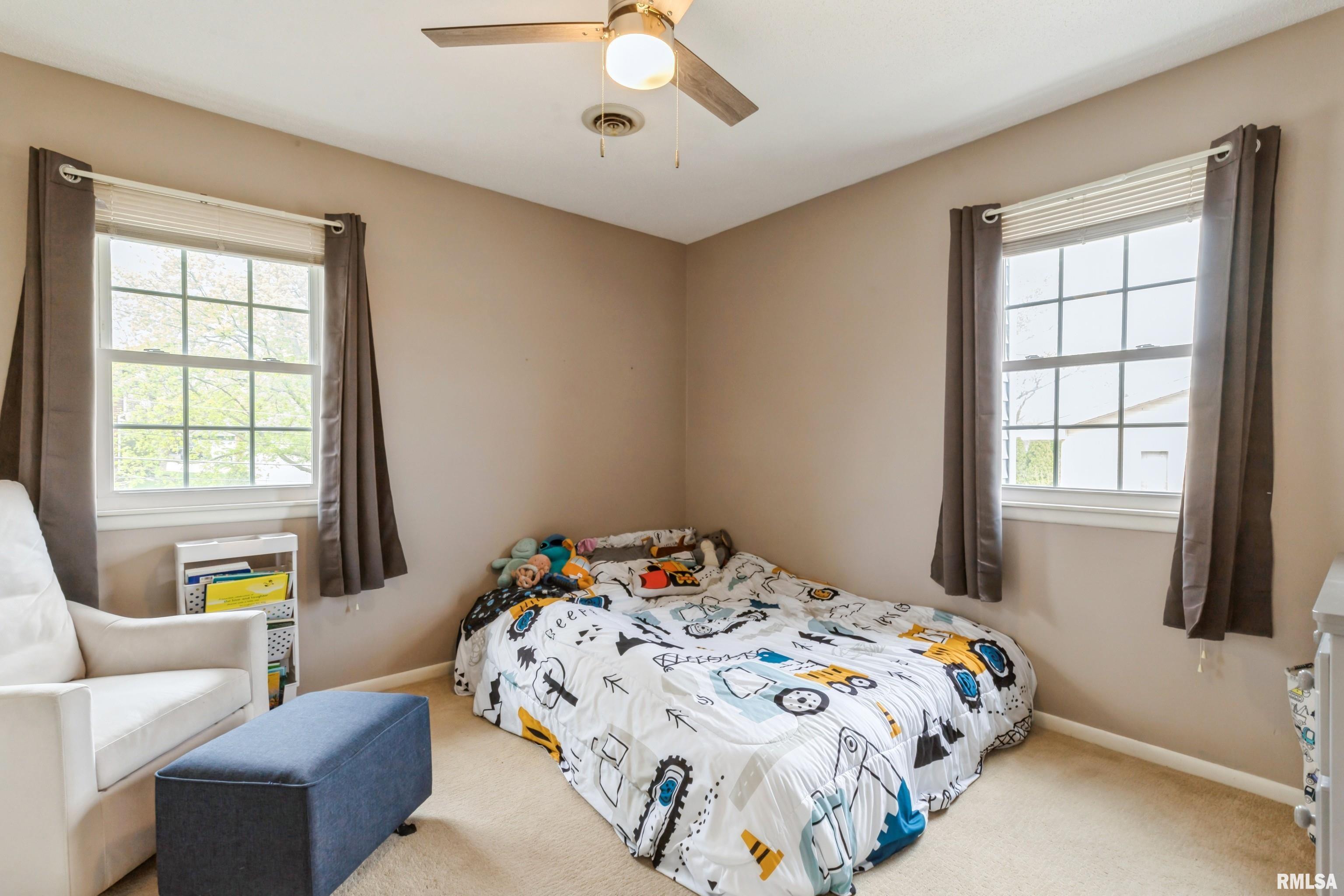 1220 Pinehill Road Bettendorf, IA 52722 - Photo 32 of 46