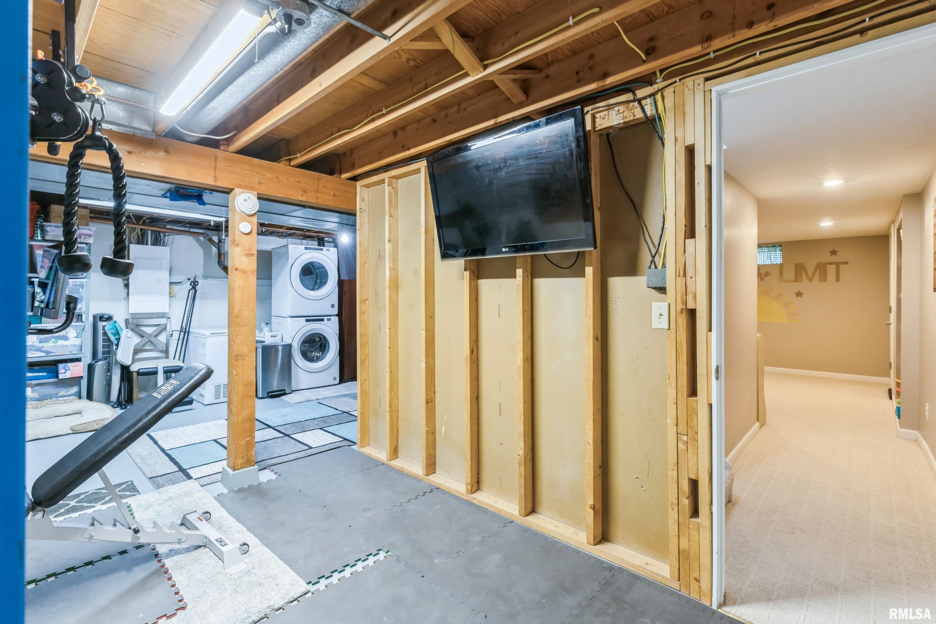 1220 Pinehill Road Bettendorf, IA 52722 - Photo 40 of 46