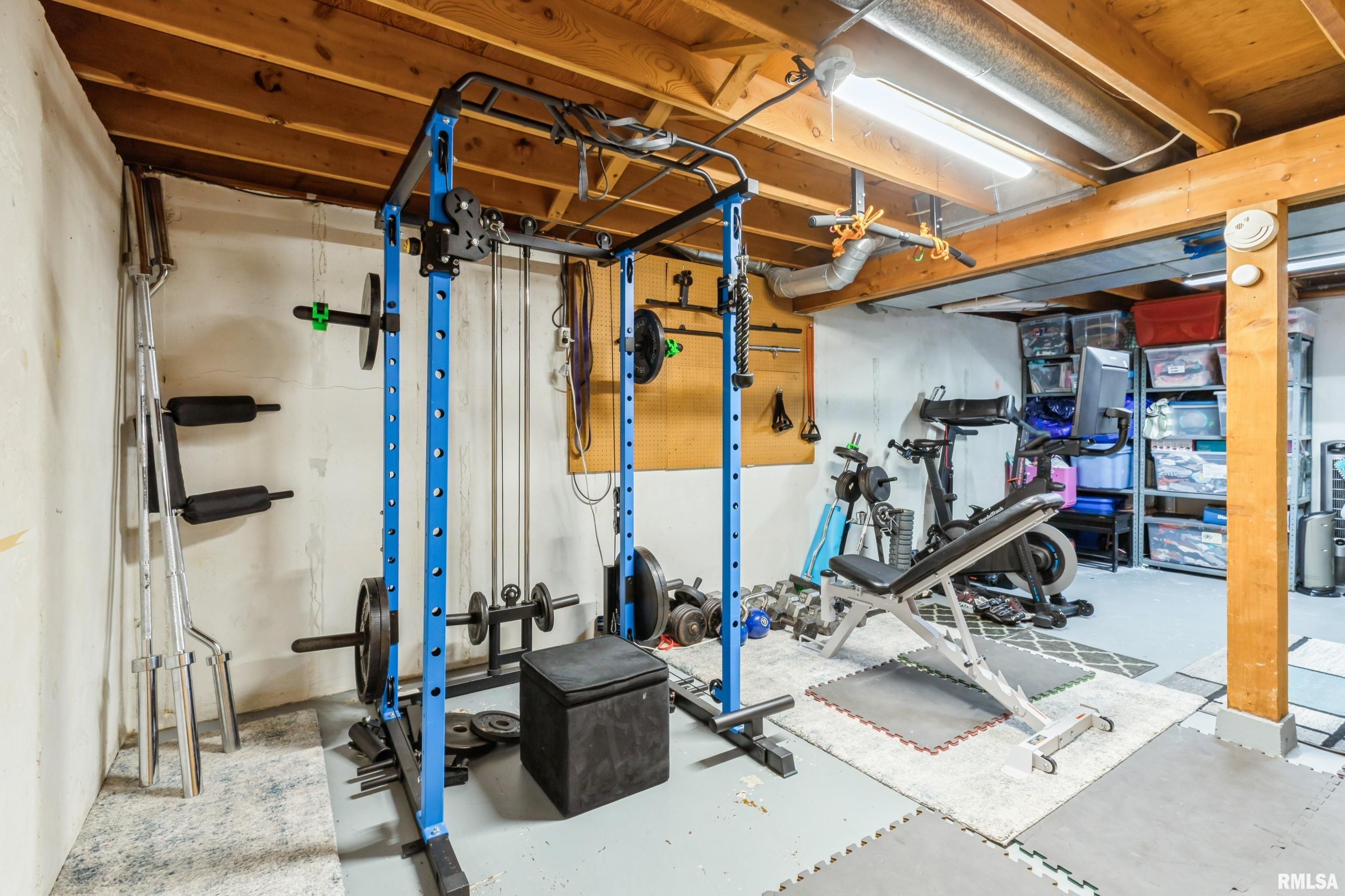 1220 Pinehill Road Bettendorf, IA 52722 - Photo 41 of 46