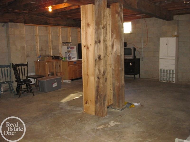 7936 Sparling Road Goodells, MI 48027 - Photo 28 of 38