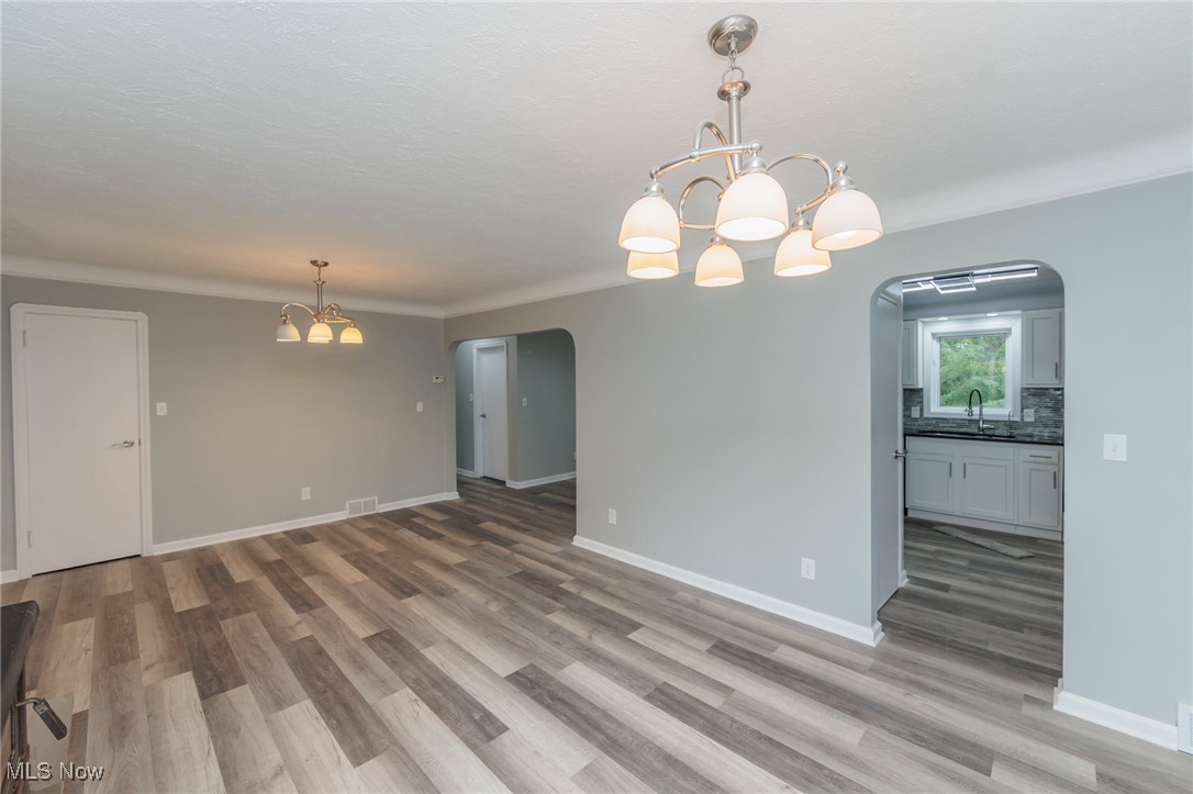 6114 Crossview Road Independence, OH 44131 - Photo 5 of 43