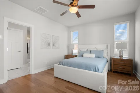 $699,500 | 2104 Bryant Park Drive, Charlotte, NC 28208
