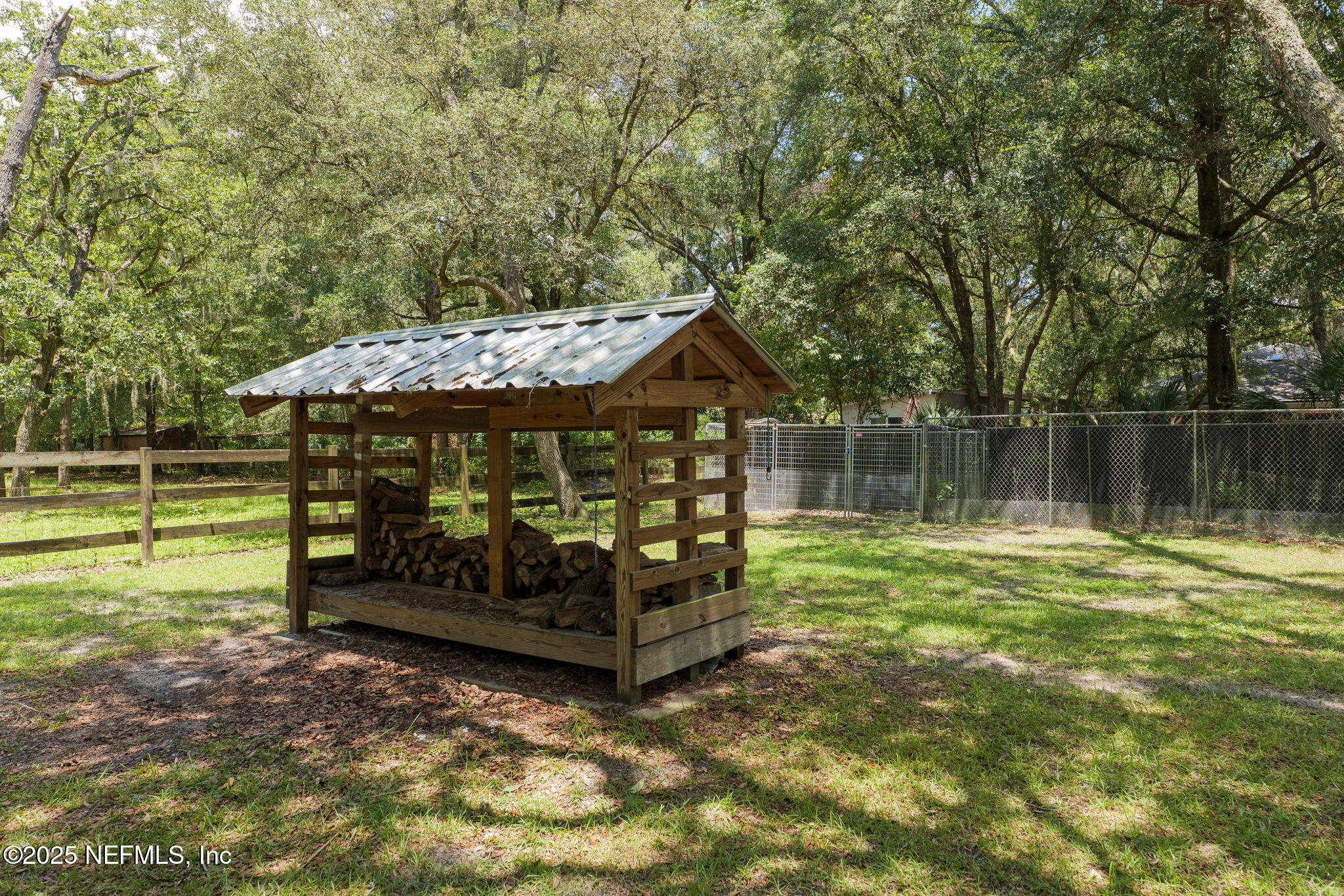 2871 Anchor Road Middleburg, FL 32068 - Photo 5 of 36 Firewood Rack & Chicken Coop