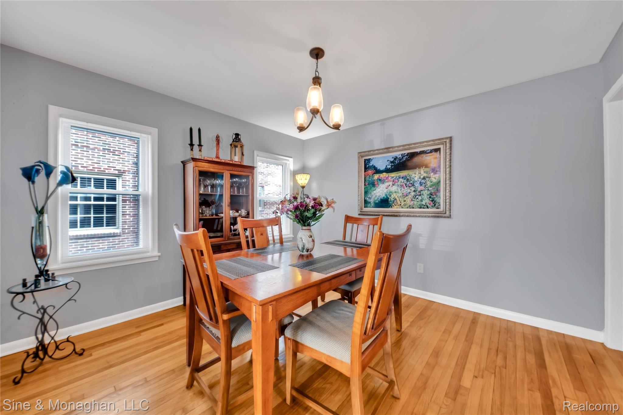 731-733 Harcourt Road Grosse Pointe, MI 48230 - Photo 6 of 40 731 Harcourt - HD Drone Photography-3.jpg