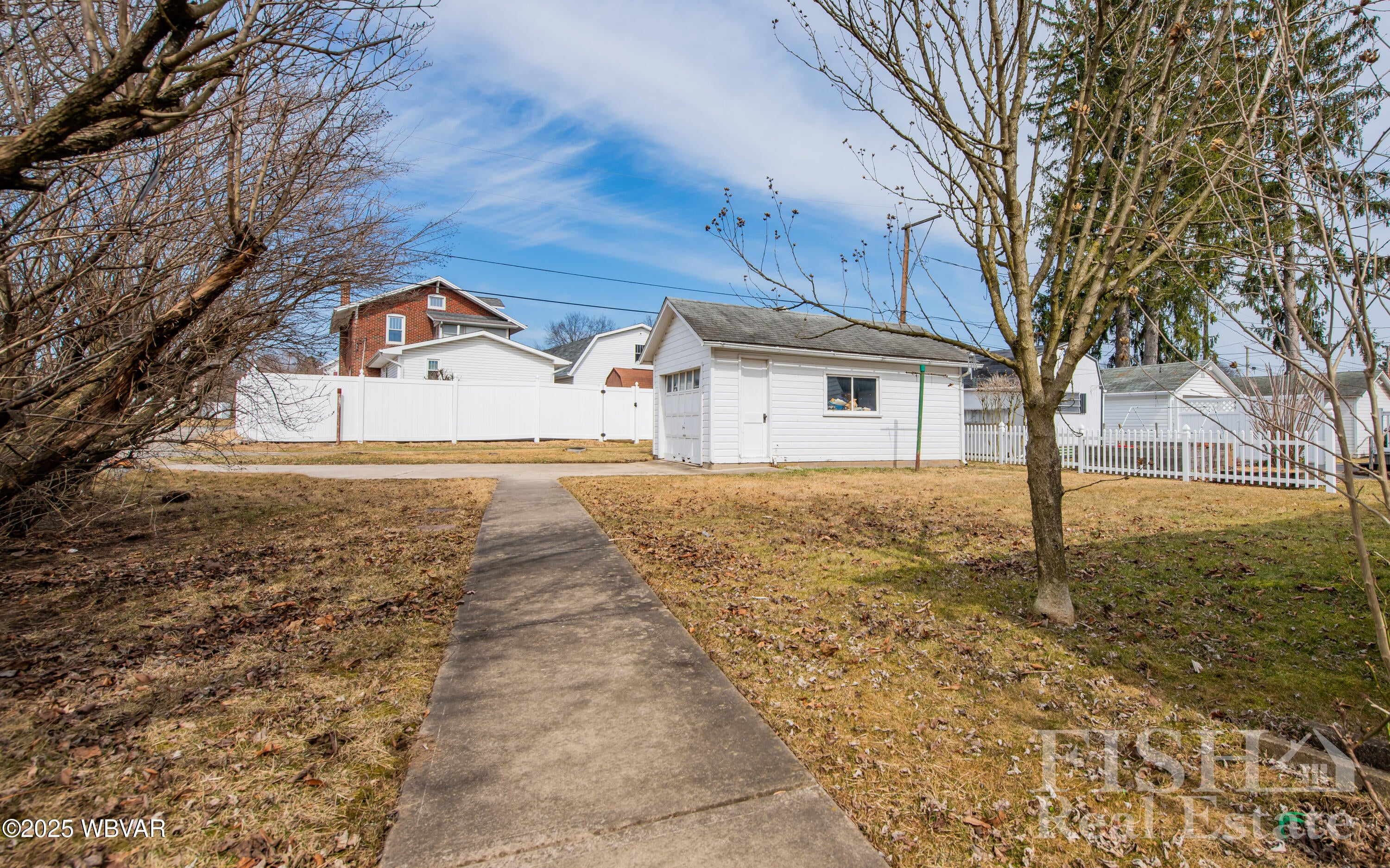 2015 Reed Street Williamsport, PA 17701 - Photo 4 of 18 DSC_4810