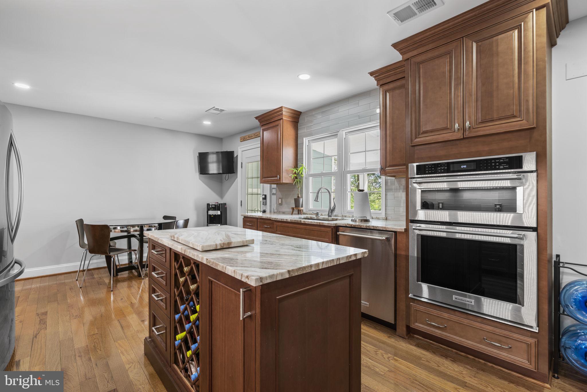 18611 Brooke Road Sandy Spring, MD 20860 - Photo 17 of 62 Kitchen
