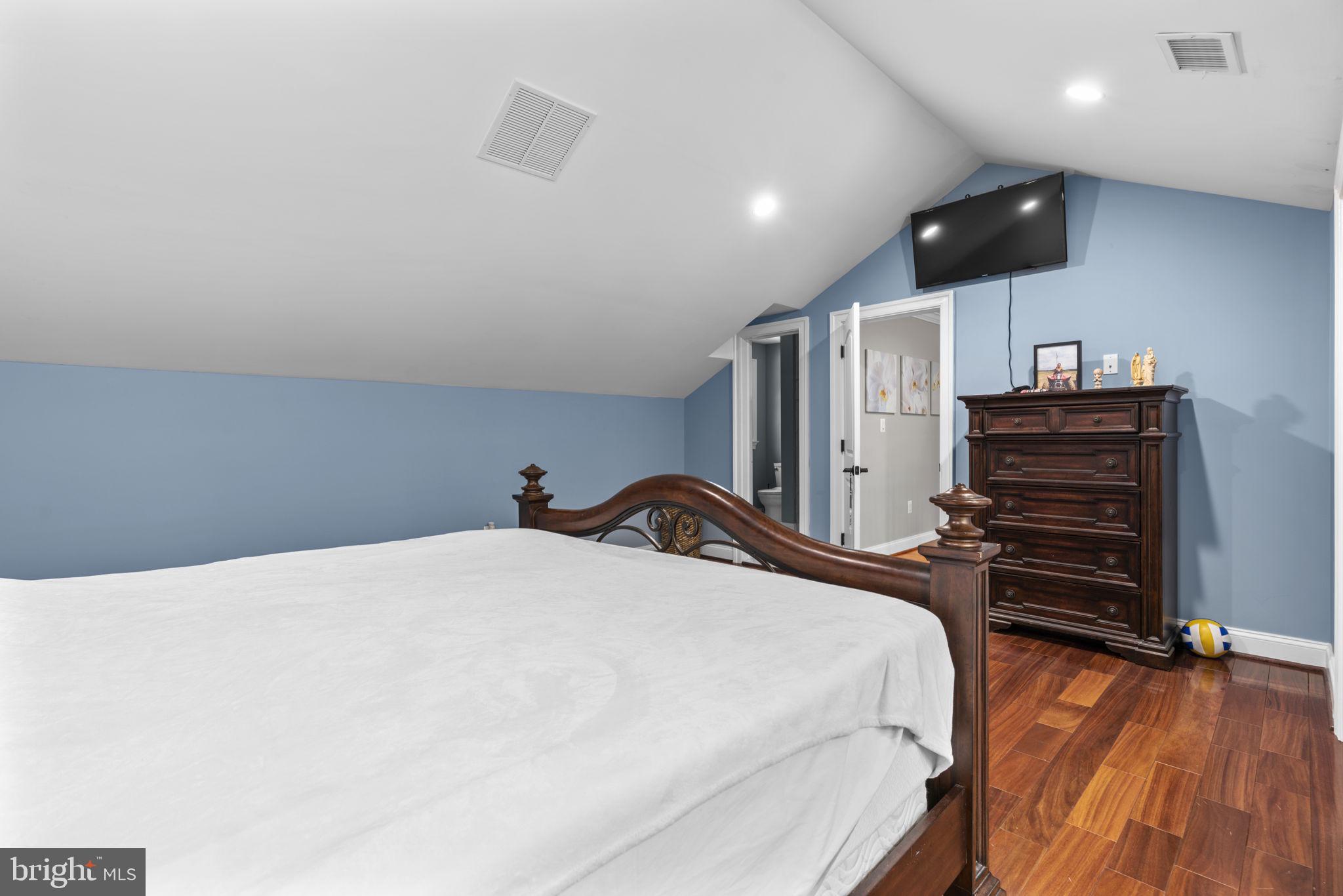 18611 Brooke Road Sandy Spring, MD 20860 - Photo 34 of 62 Bedroom 2