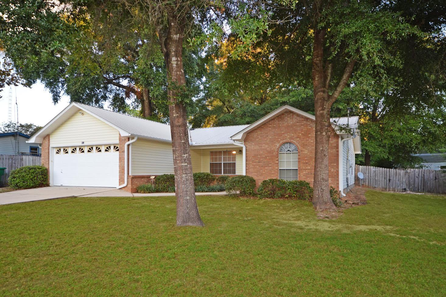 962 Valley Road Crestview, FL 32539 - Photo 1 of 30