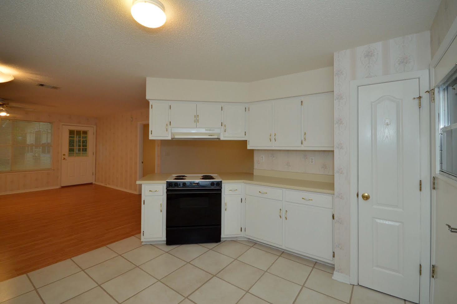 962 Valley Road Crestview, FL 32539 - Photo 14 of 30