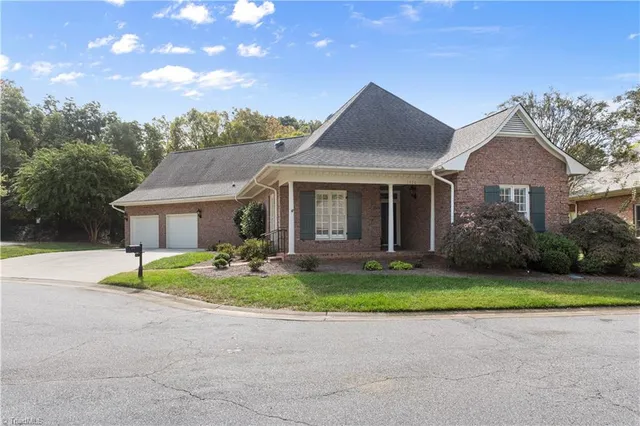 $575,000 | 3920 Copperfield Ridge Court, Winston-Salem, NC 27106