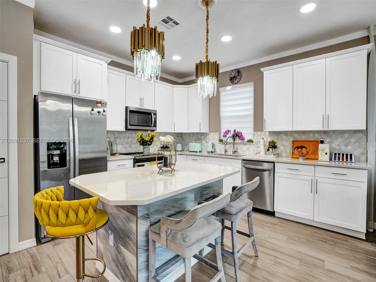4414 Ficus Street Hollywood, FL 33021 - Photo 3 of 59