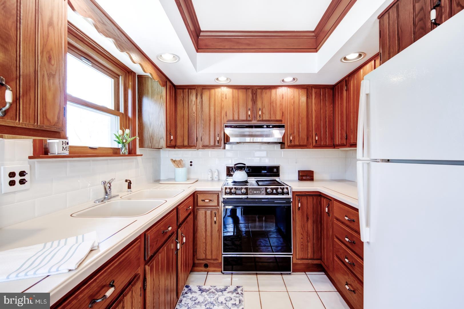 99 Springton Lake Road Media, PA 19063 - Photo 36 of 43 In-Law Suite Full Kitchen