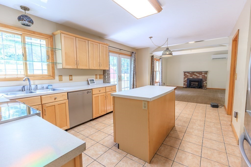 19 Hastings Road Sterling, MA 01564 - Photo 21 of 42