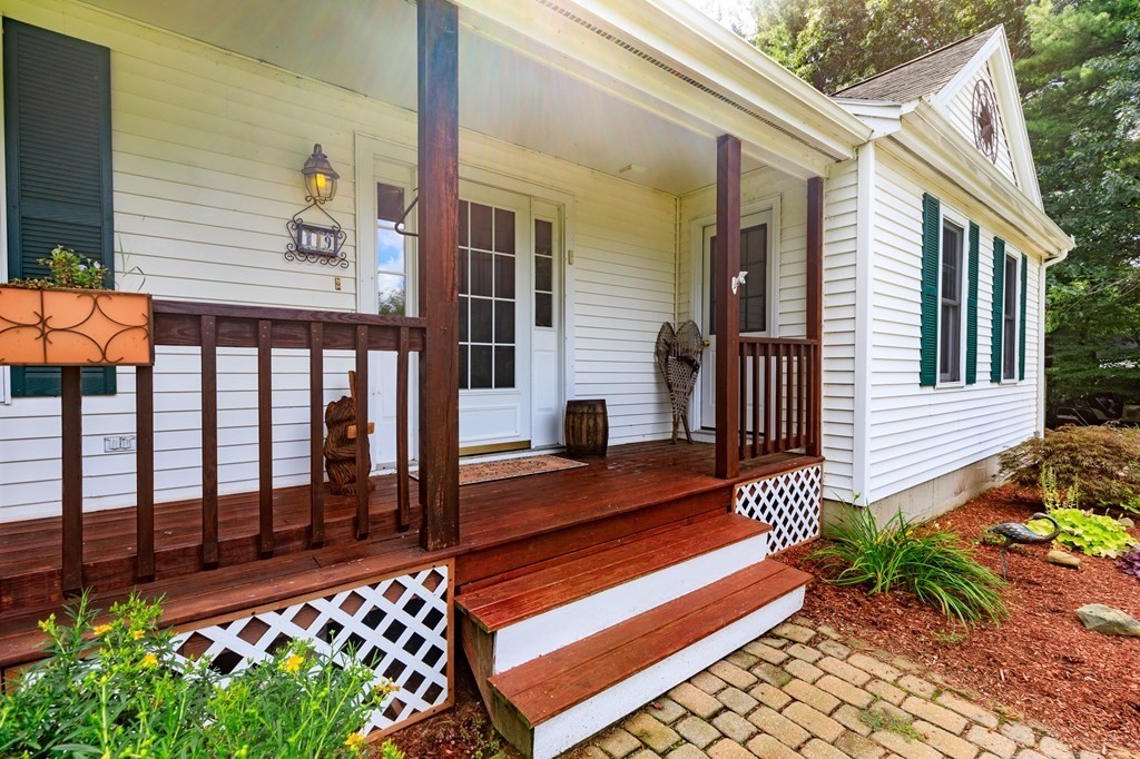 19 Hastings Road Sterling, MA 01564 - Photo 3 of 42