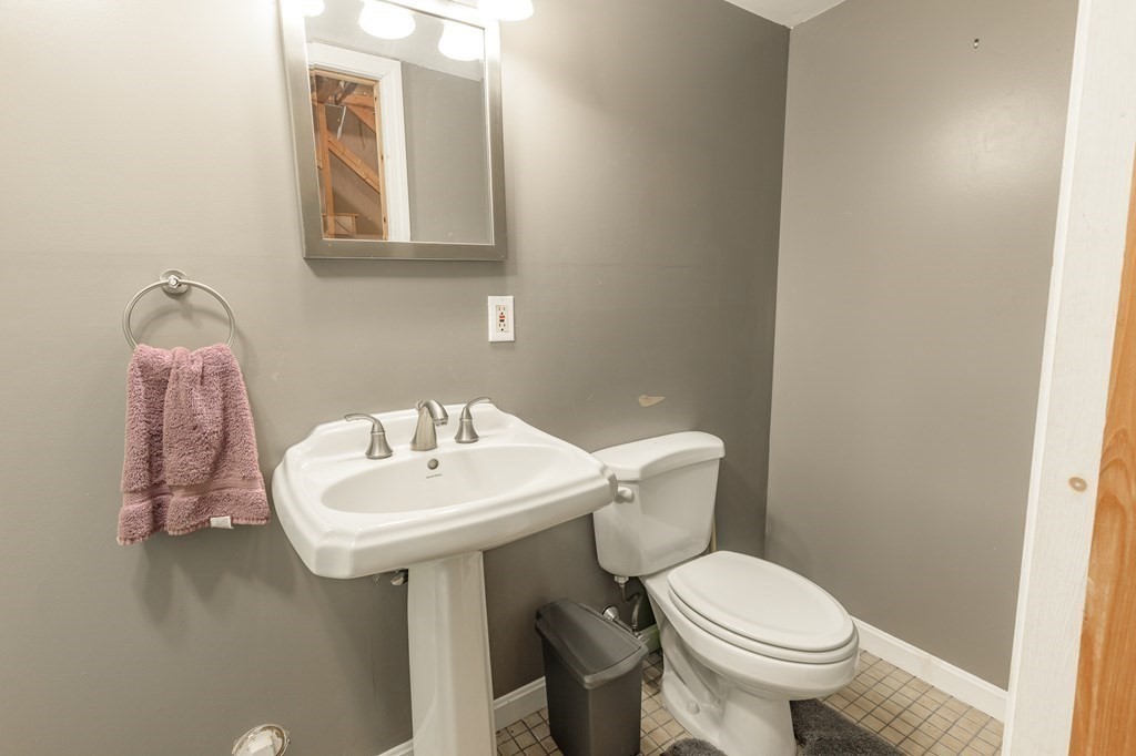 19 Hastings Road Sterling, MA 01564 - Photo 39 of 42