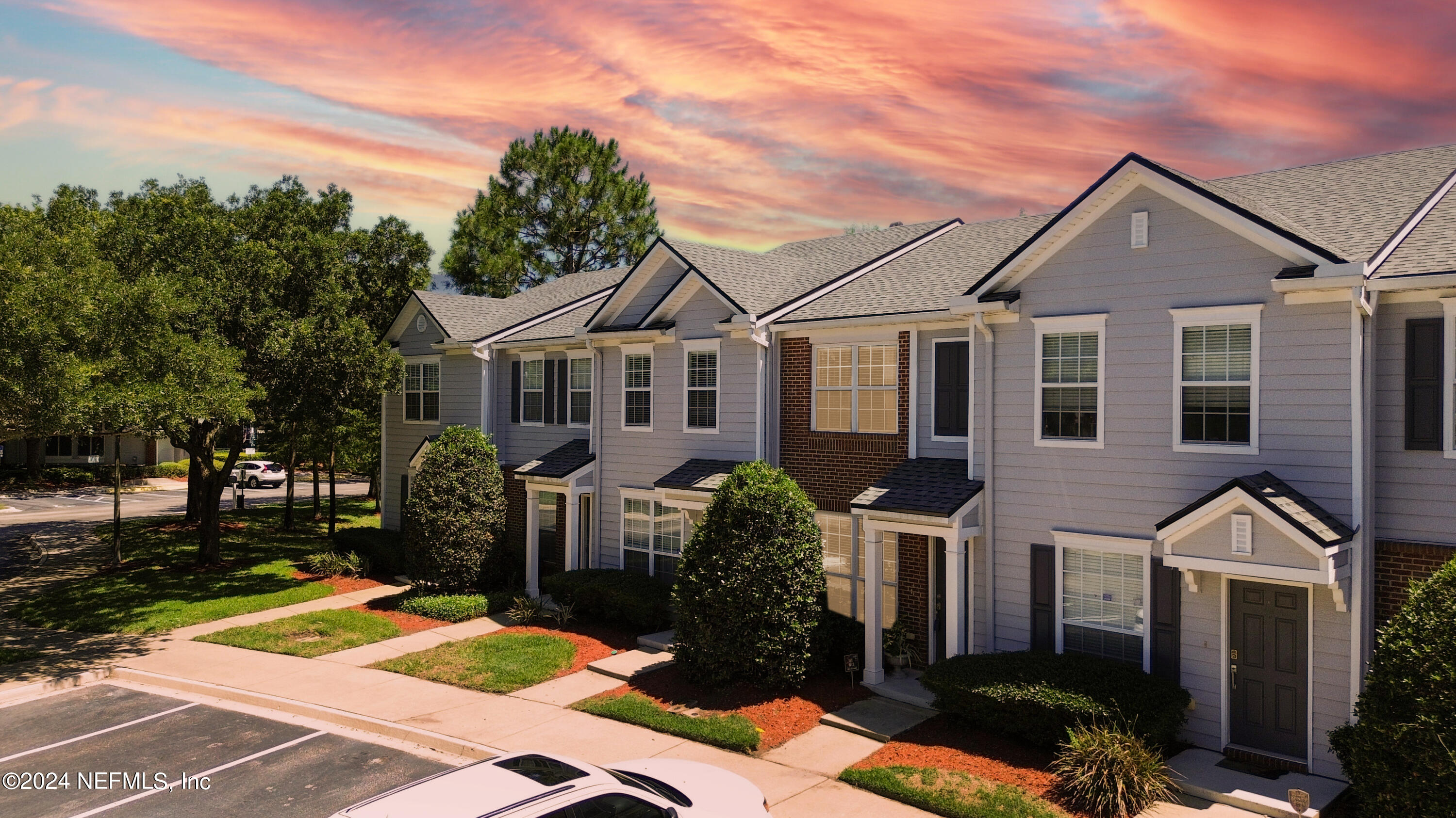 3638 Summerlin Ln North  