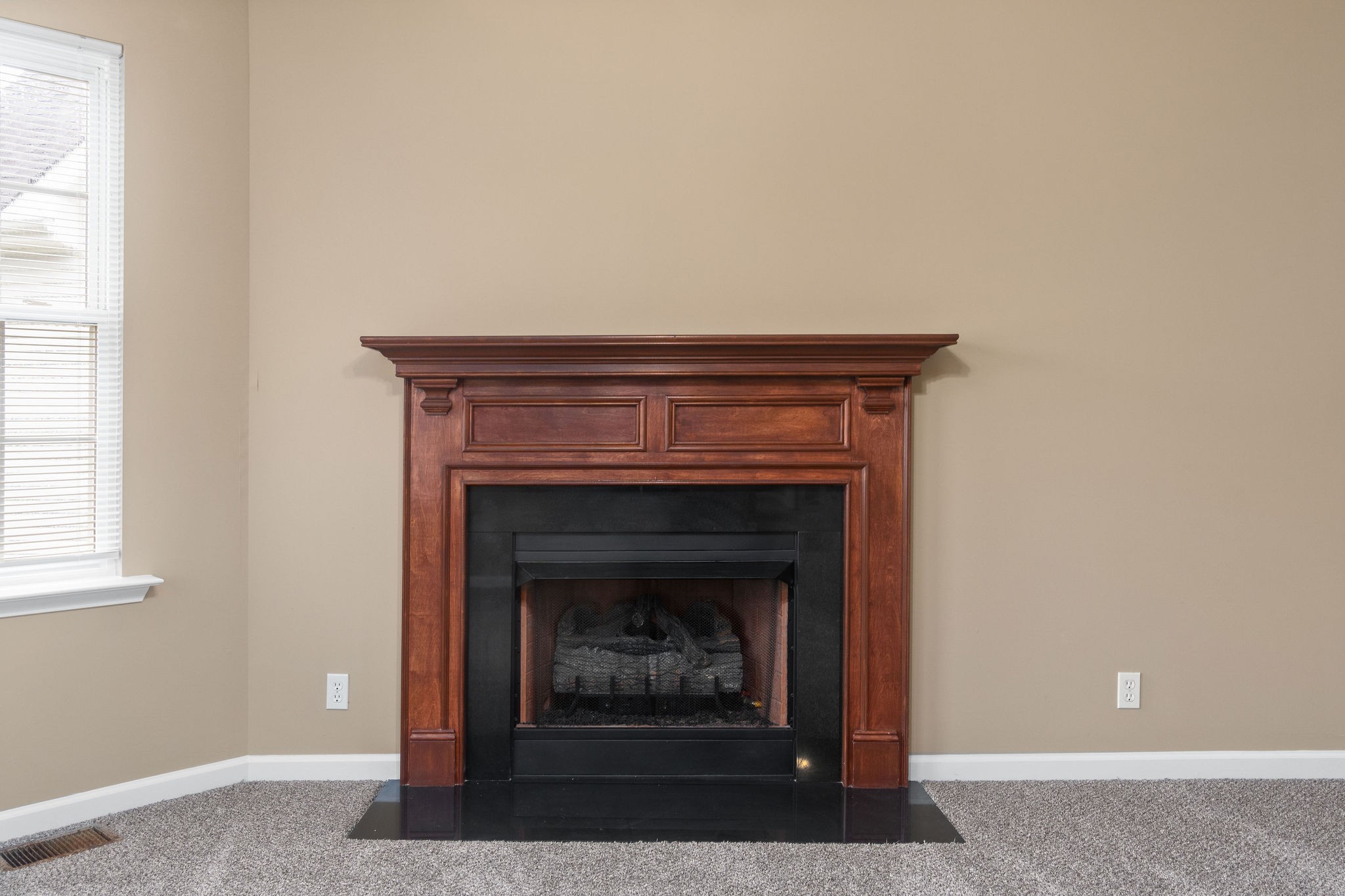 352 Chalet Circle Clarksville, TN 37040 - Photo 5 of 30