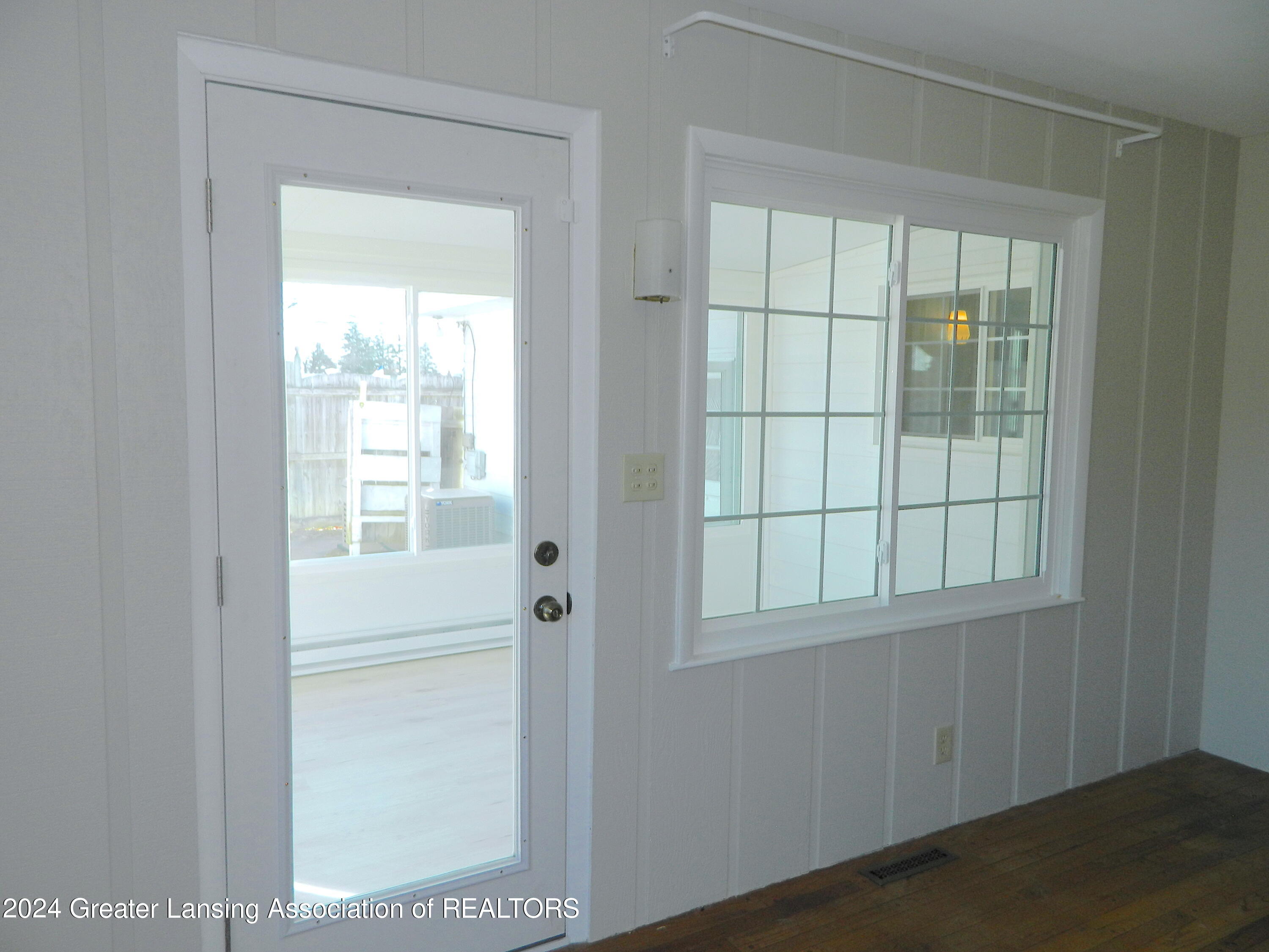 750 Raymond Road Owosso, MI 48867 - Photo 14 of 27 DRM:FMR 2 4SR