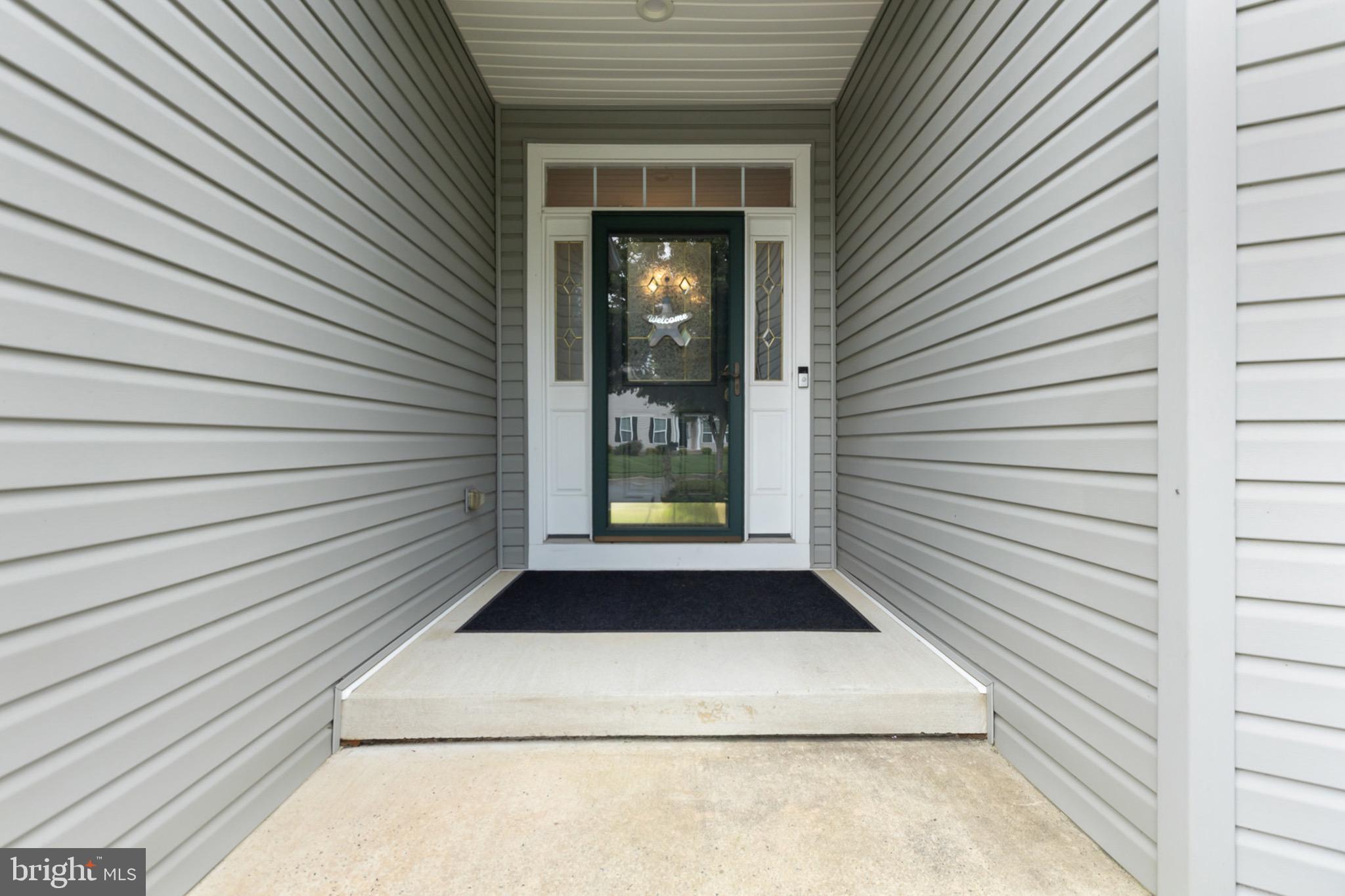 8 Spring Arbor Drive Middletown, DE 19709 - Photo 4 of 36 a view of an entryway