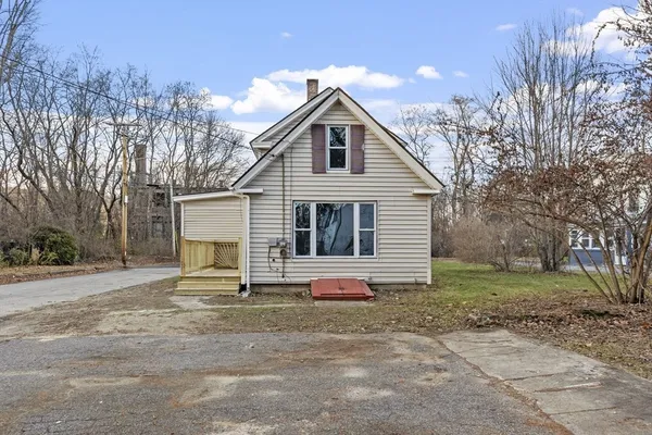 $324,900 | 55 South Street, Athol, MA 01331